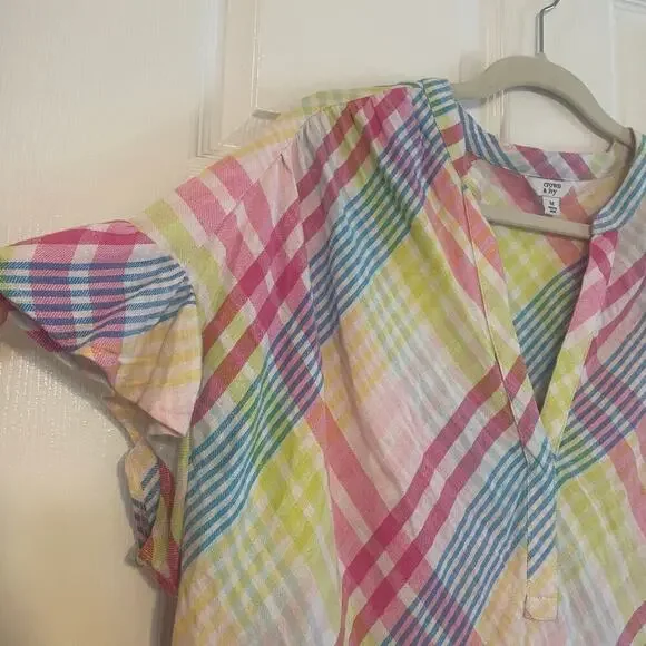 Crown & Ivy Women's Dolman Sleeve Split Neck Plaid Top size Medium - Picture 3 of 13